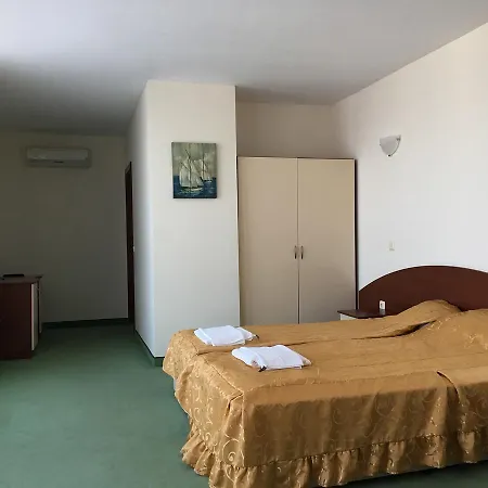 Obzor City Hotel ホテル オブゾー