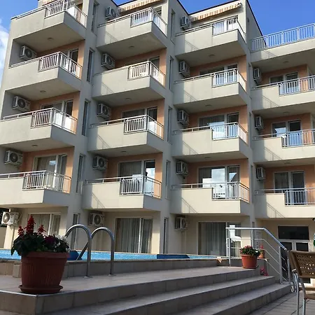 Obzor City Hotel 3*