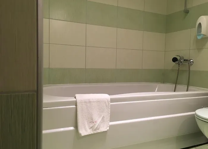 奥布佐尔城市酒店 酒店 奥布佐尔