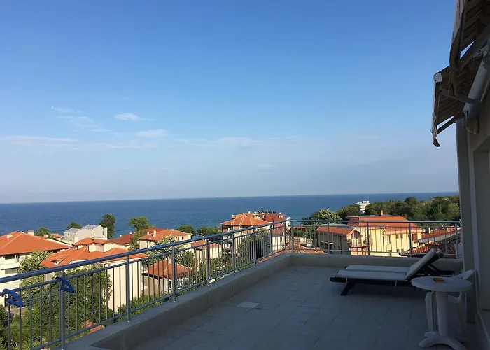 奥布佐尔城市酒店 3*