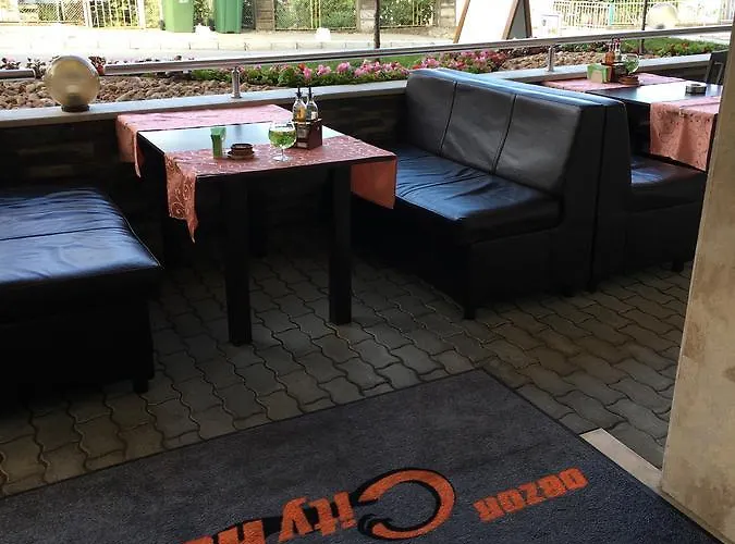 奥布佐尔城市酒店